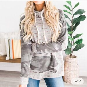 7th Ray Emmie Cowl Neck Pullover. Size Medium. New With Tags.
